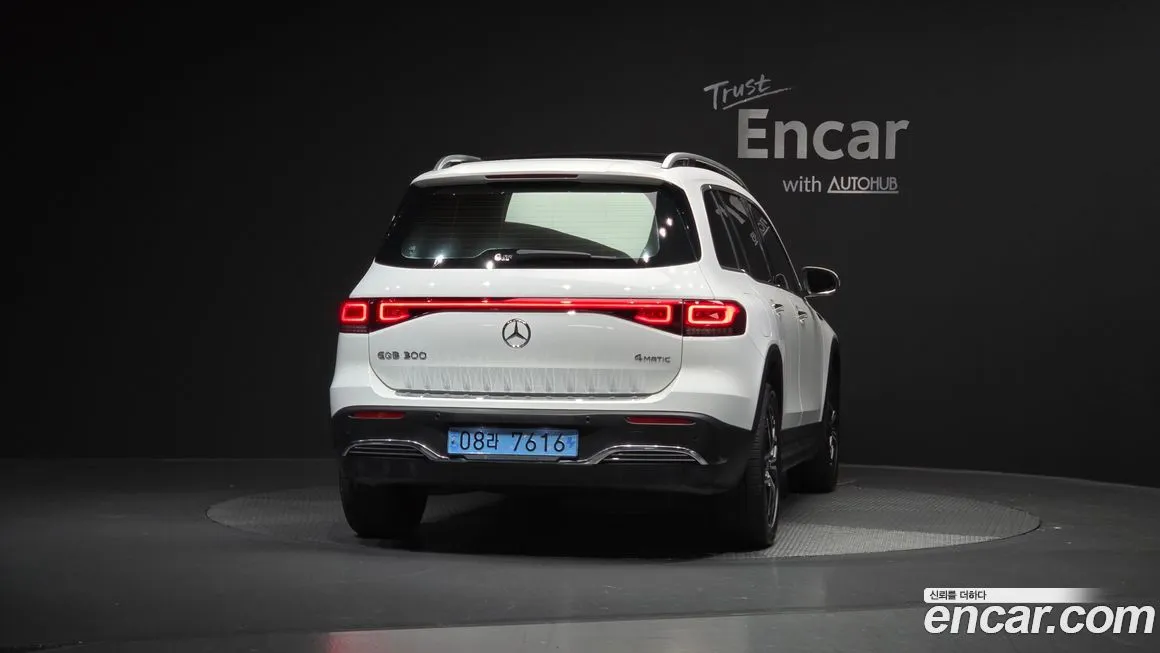 Mercedes-Benz EQB — фото 2