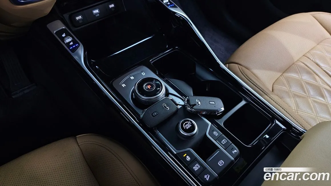 Kia Sorento — фото 9