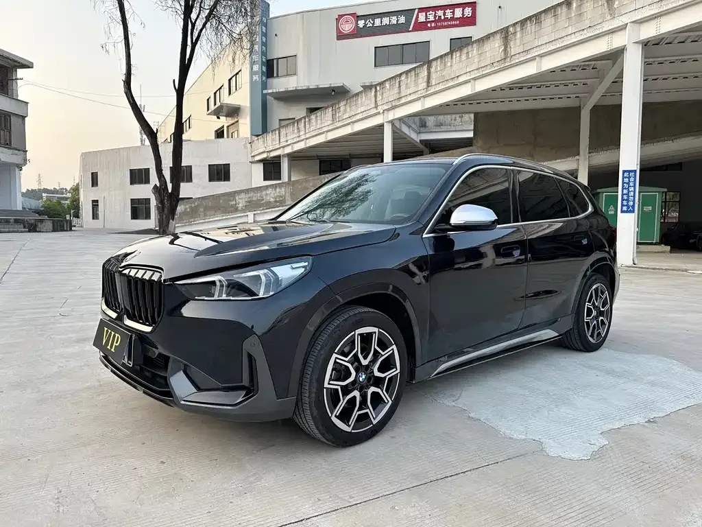BMW X1 — фото 1