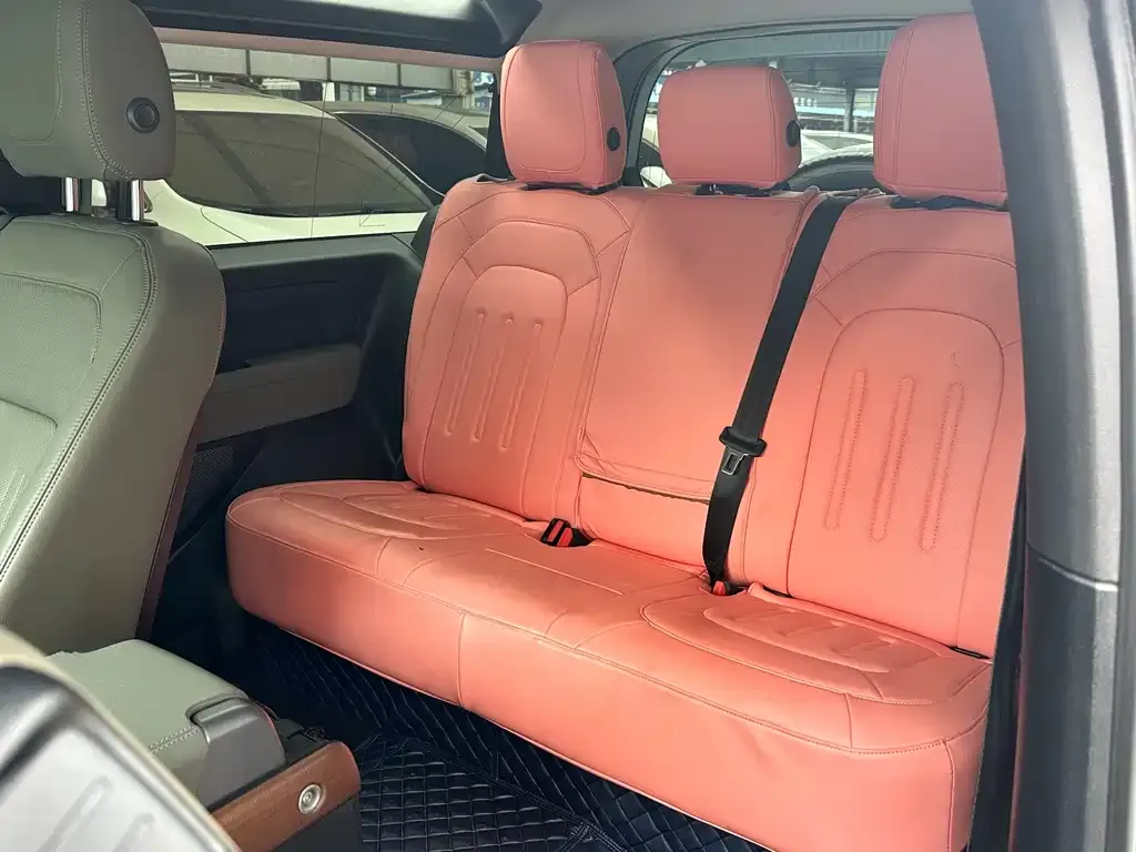 Land Rover Defender 2022 из CN, фото 2