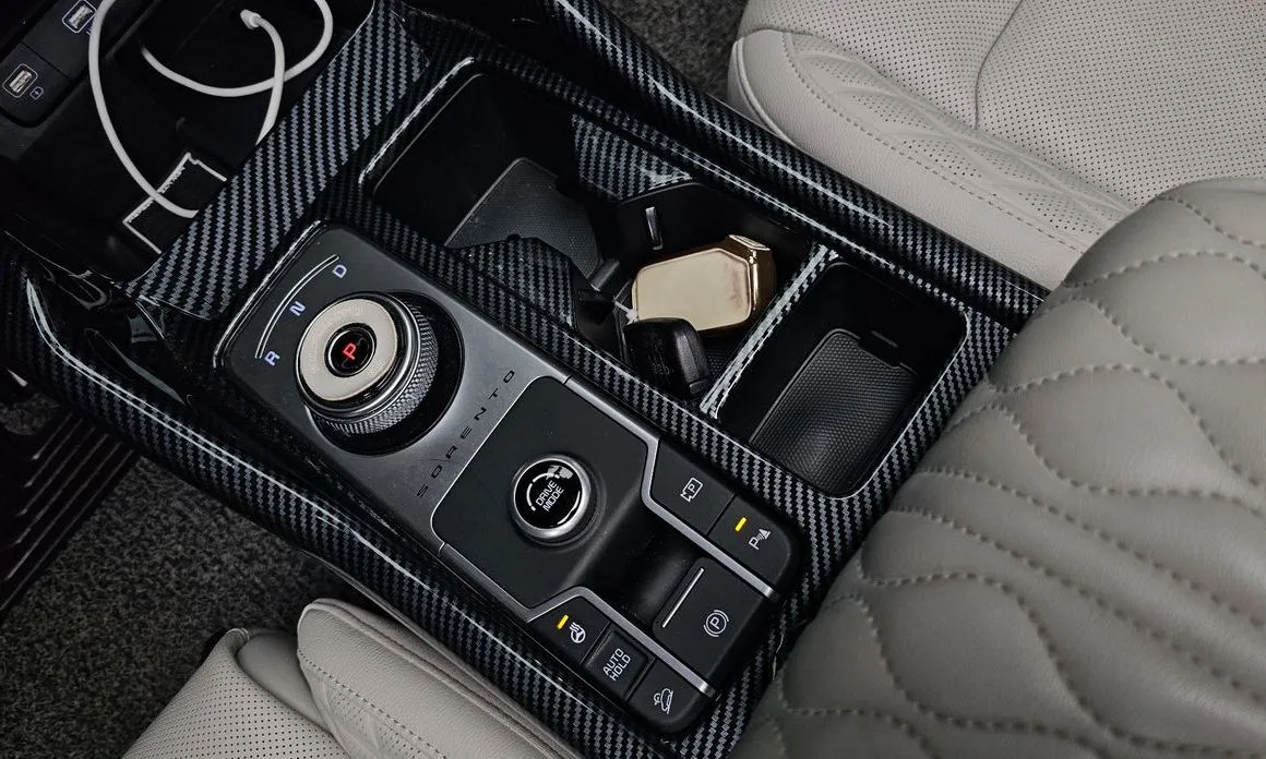 Kia Sorento — фото 10