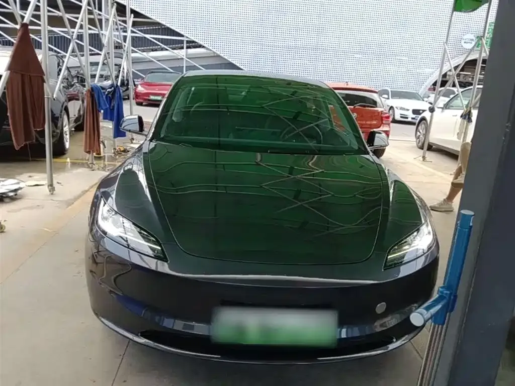 Tesla Model 3 — фото 3
