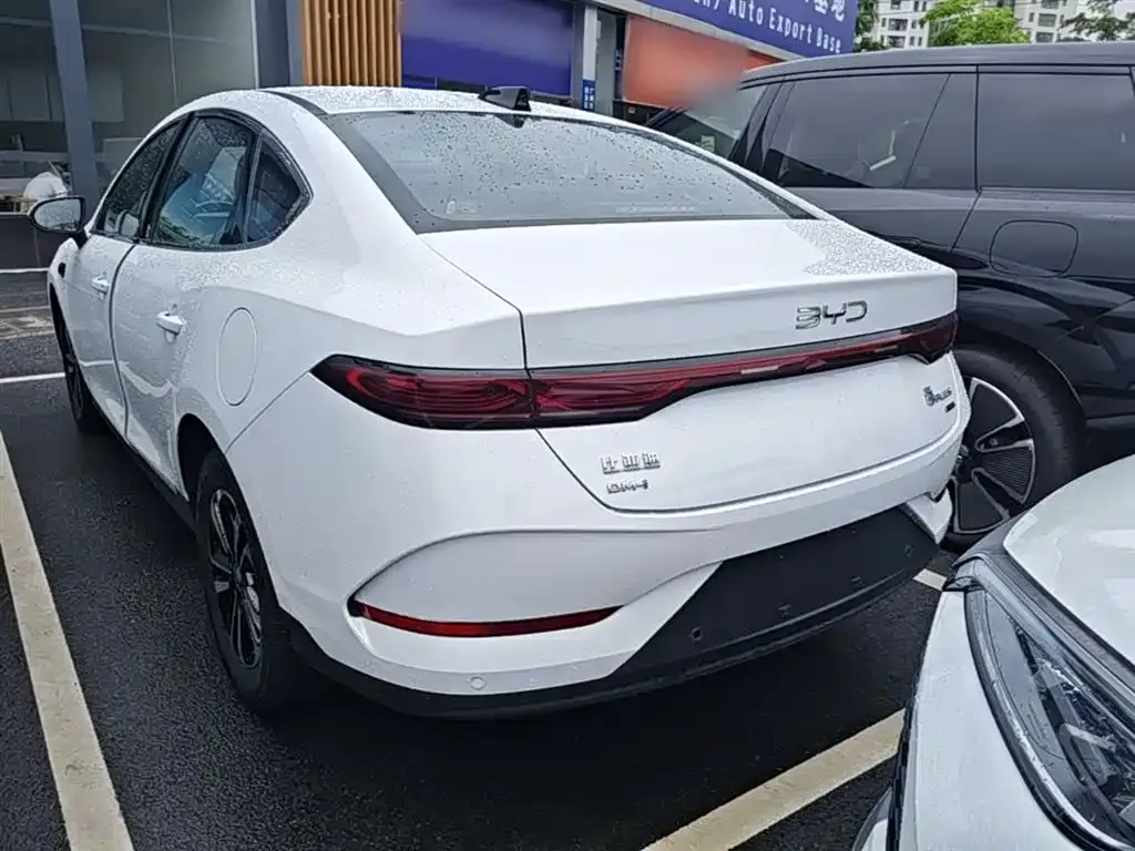 BYD Qin PLUS — фото 8