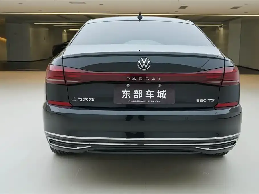 Volkswagen Passat — фото 7