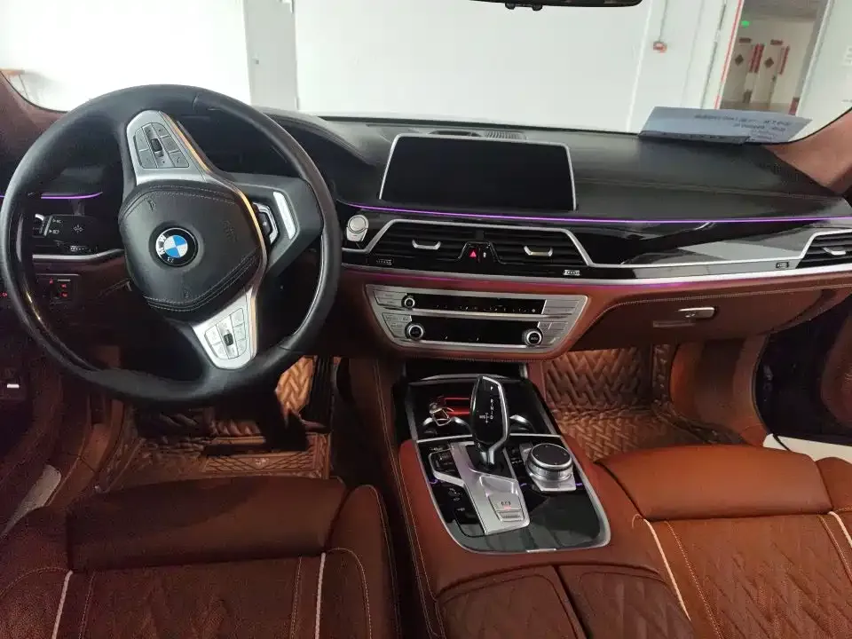 BMW 7 Series 2021 из CN, фото 2