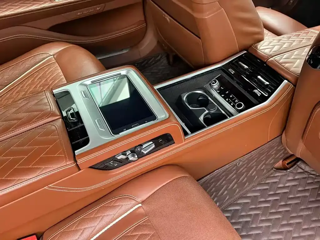 BMW 7 Series 2021 из CN, фото 10