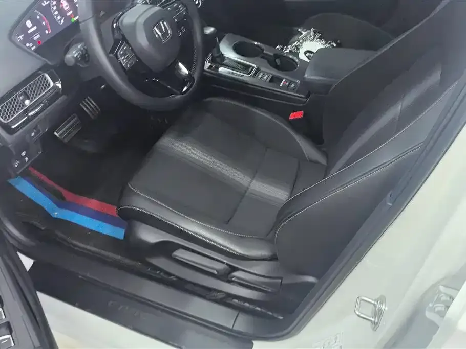 Honda Civic — фото 10