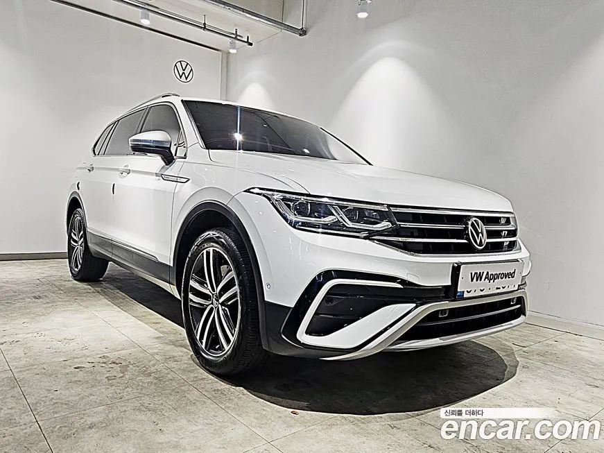 Volkswagen Tiguan — фото 1