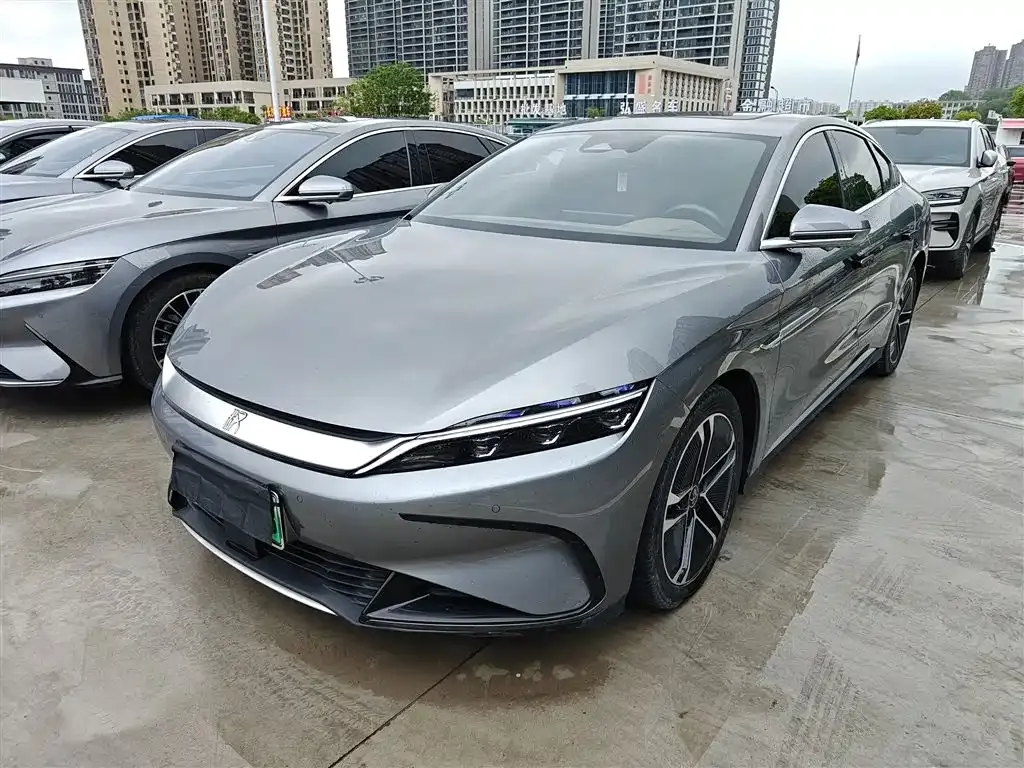 BYD Han — фото 1