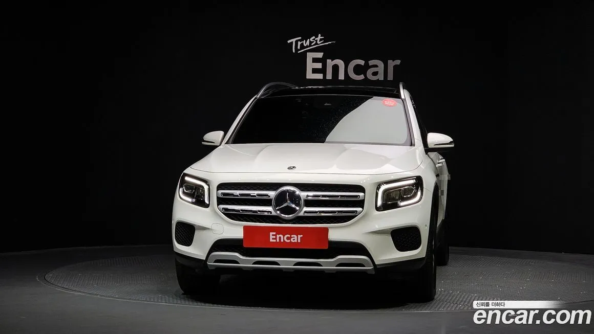 Mercedes-Benz GLB-Class — фото 5
