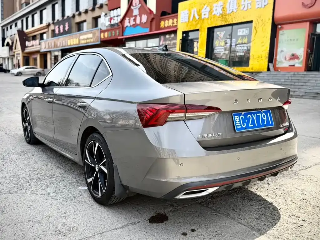 Skoda Octavia — фото 6