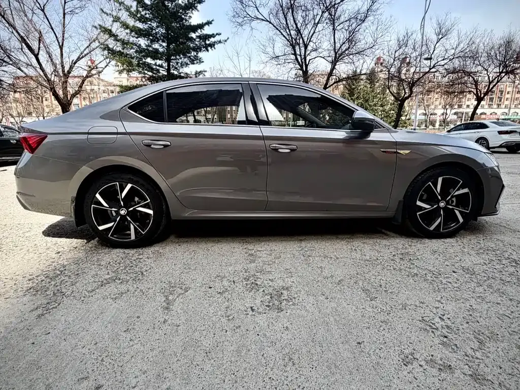 Skoda Octavia — фото 10