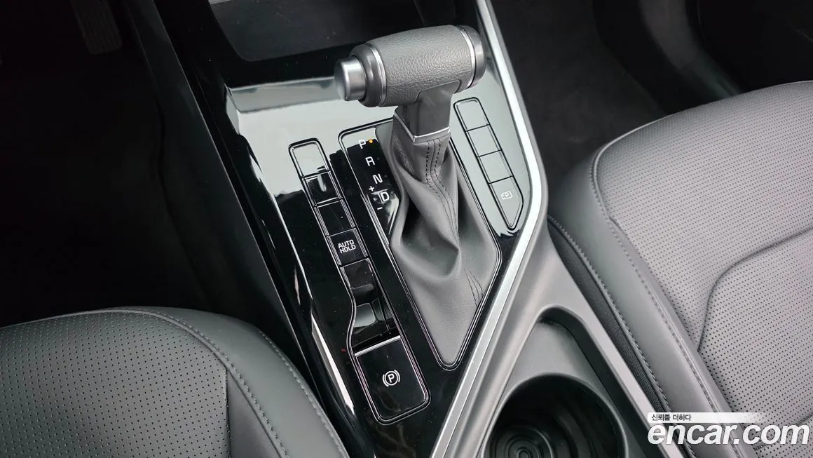 Kia Niro — фото 10