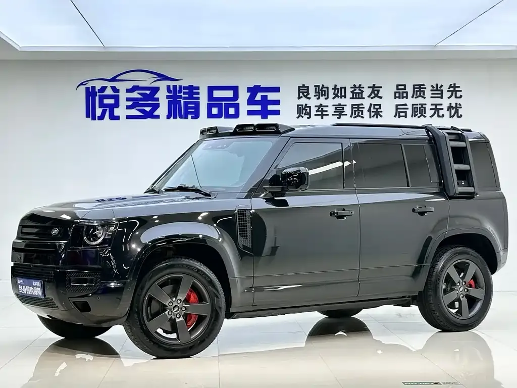 Land Rover Defender — фото 1
