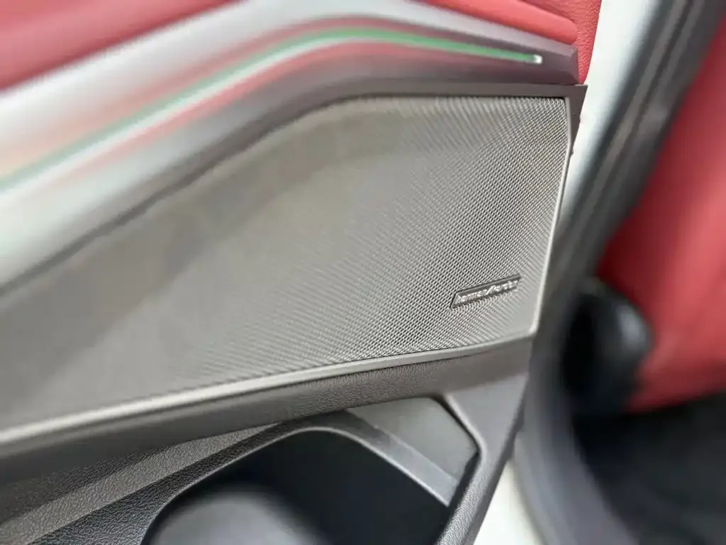 BMW 3 Series 2025 из CN, фото 9