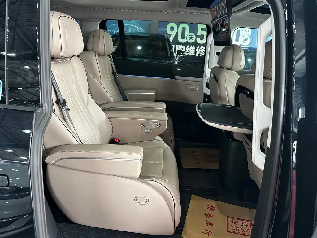 XPeng X9 2025 из CN, фото 6