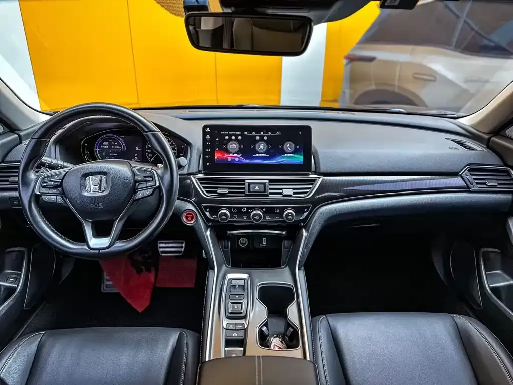 Honda Accord — фото 4