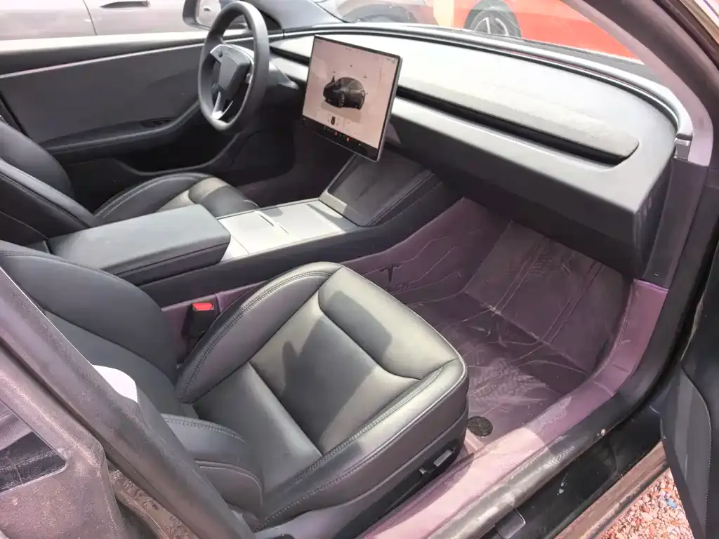 Tesla Model 3 — фото 2