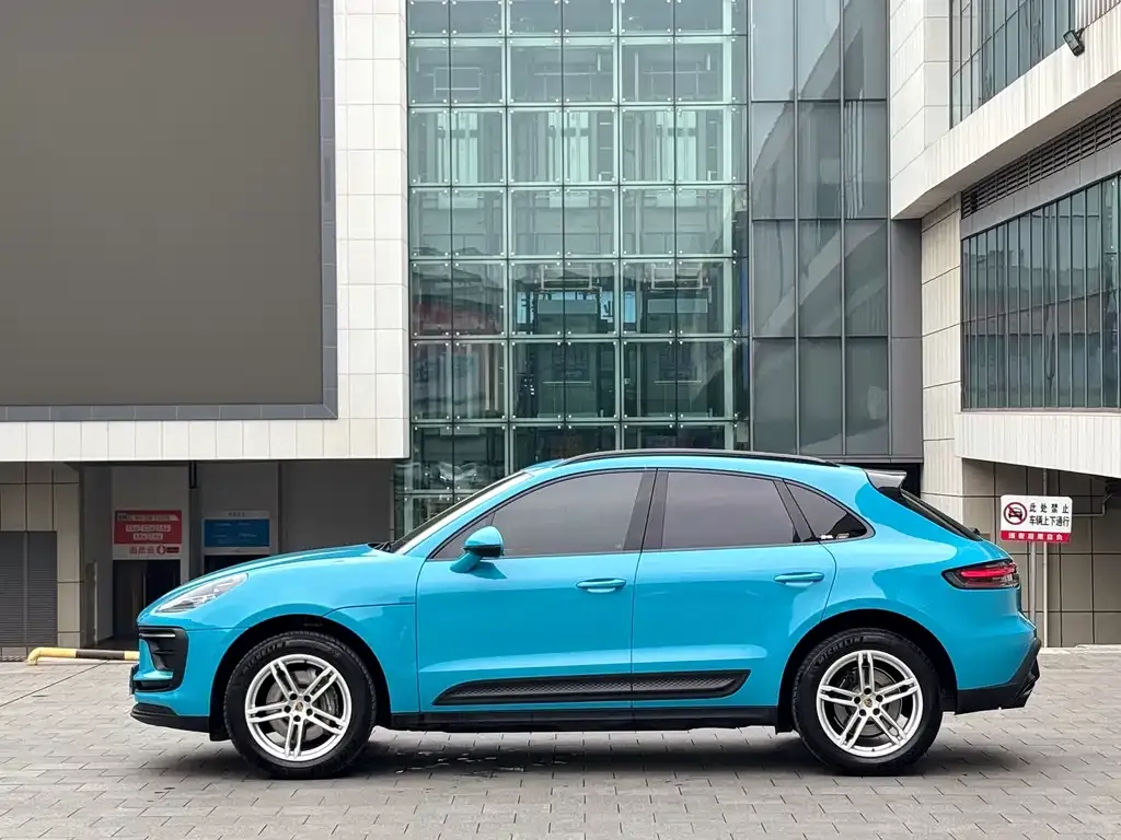 Porsche Macan — фото 7