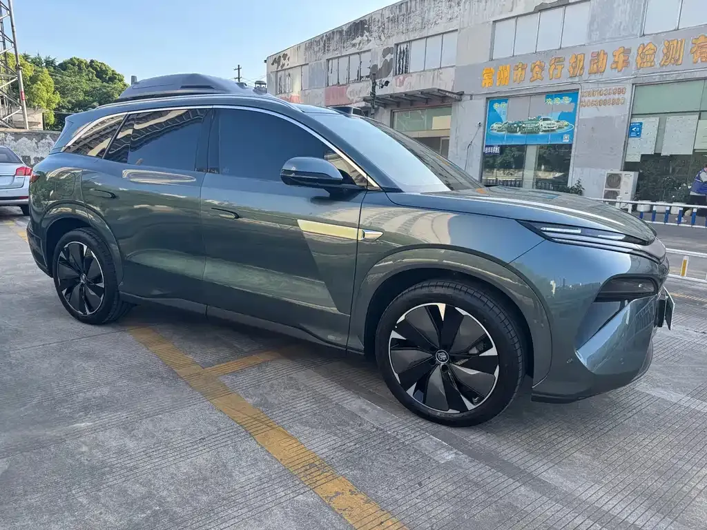 BYD Tang L — фото 2