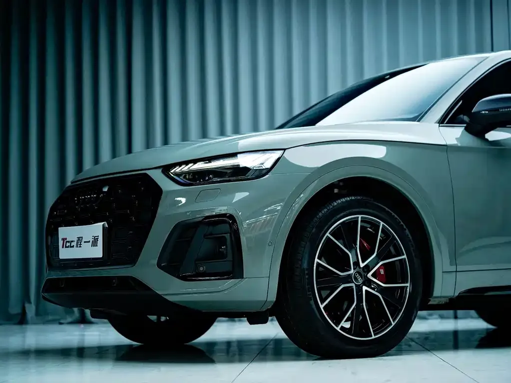 Audi SQ5 Sportback 2023 из CN, фото 8