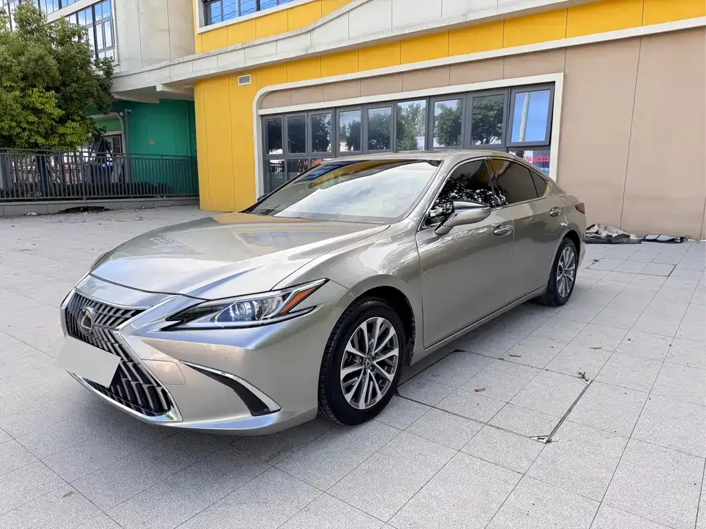 Lexus ES 2022 из CN, фото 7