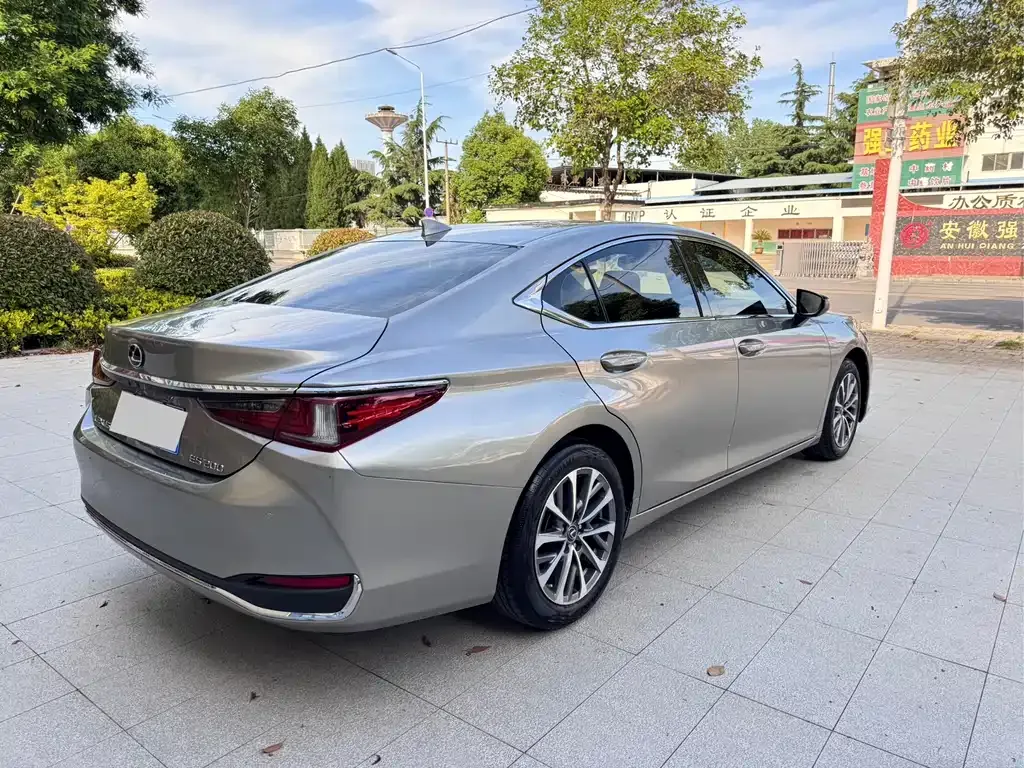Lexus ES 2022 из CN, фото 10