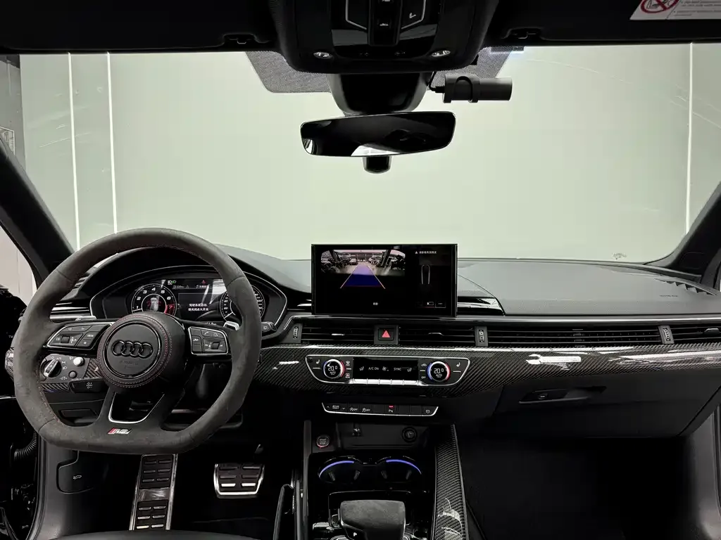 Audi RS 4 2024 из CN, фото 5