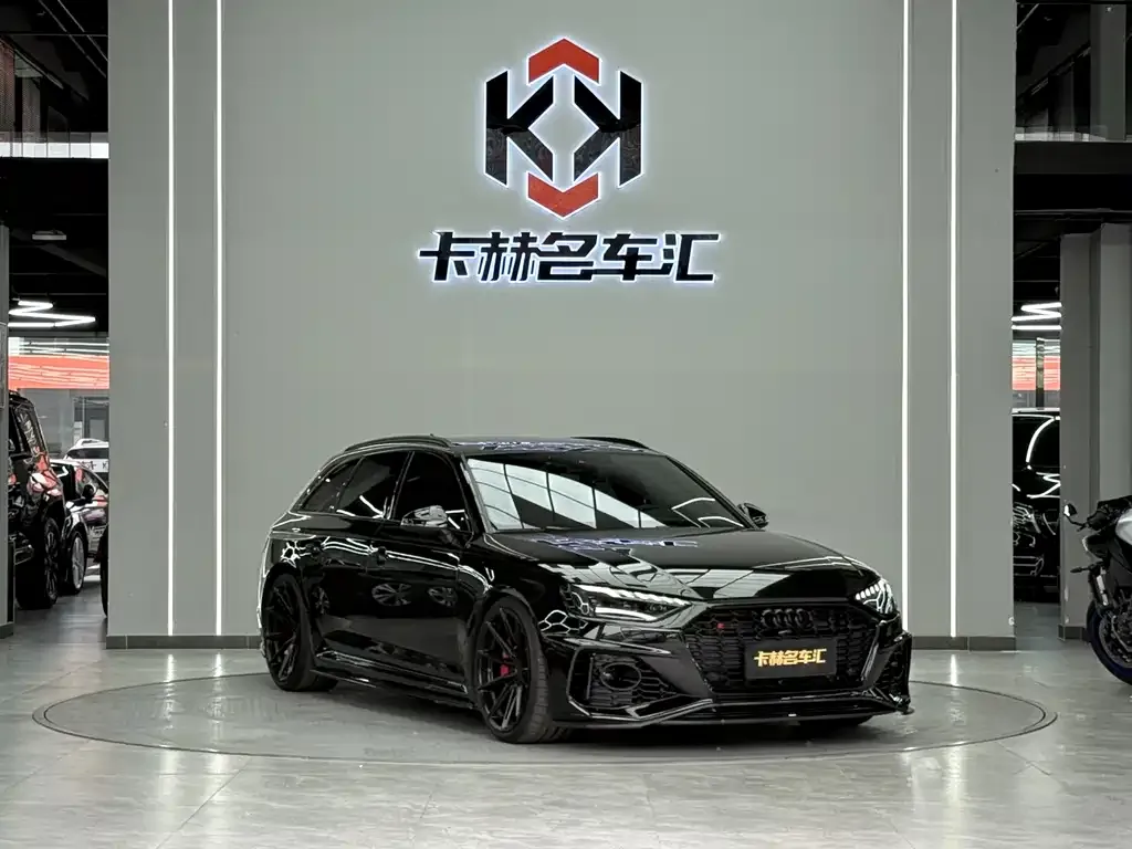 Audi RS 4 2024 из CN, фото 10