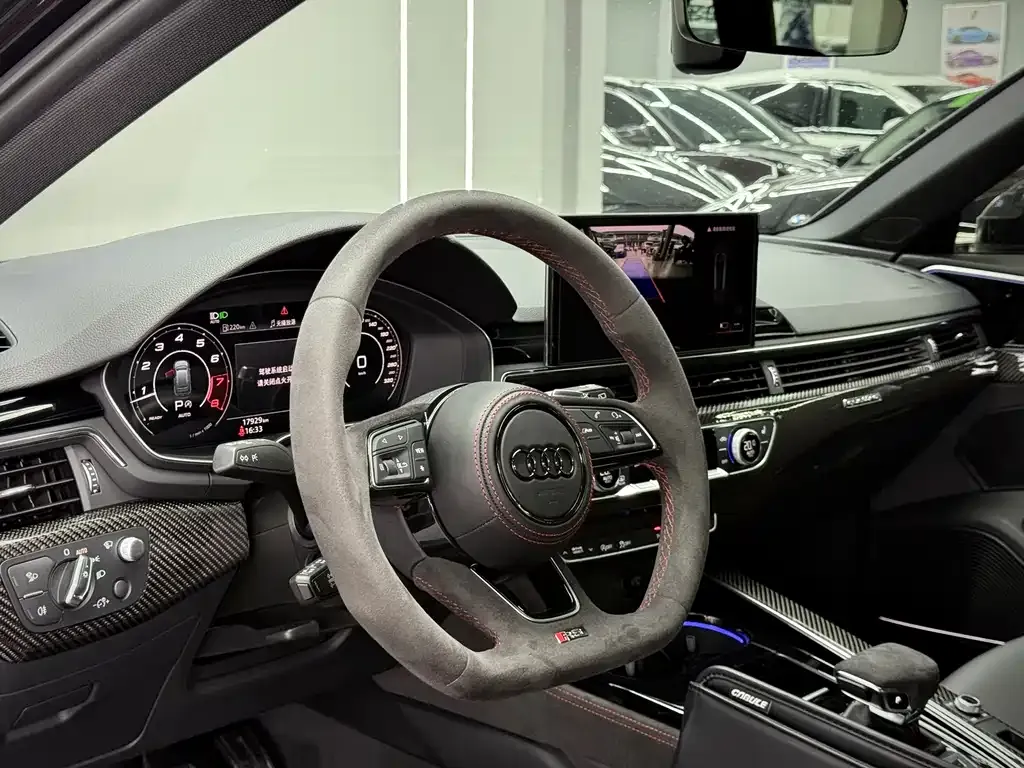 Audi RS 4 2024 из CN, фото 9