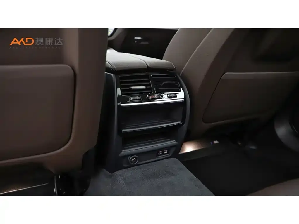 BMW 5 Series 2022 из CN, фото 10
