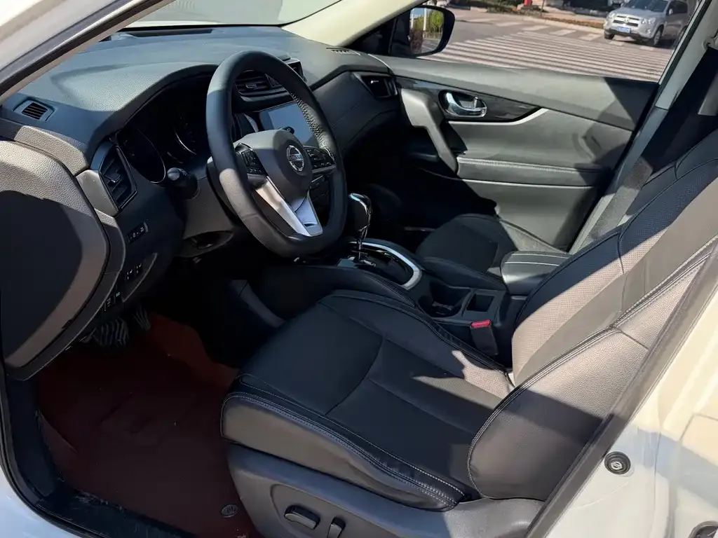 Nissan X-Trail 2021 из CN, фото 4