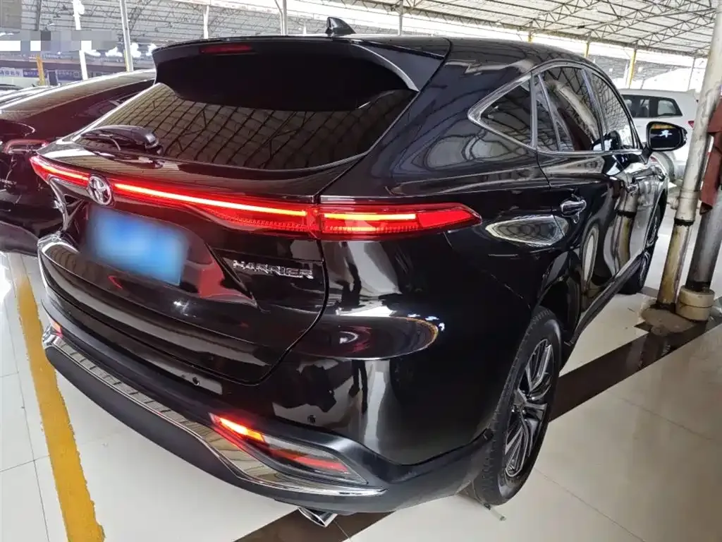 Toyota Harrier — фото 8