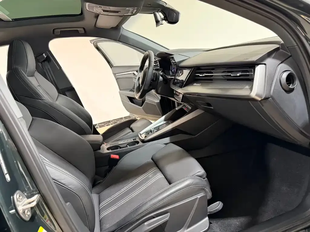 Audi A3 2023 из CN, фото 9