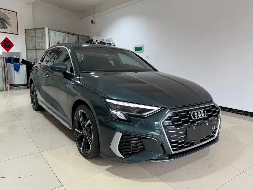 Audi A3 2023 из CN, фото 4