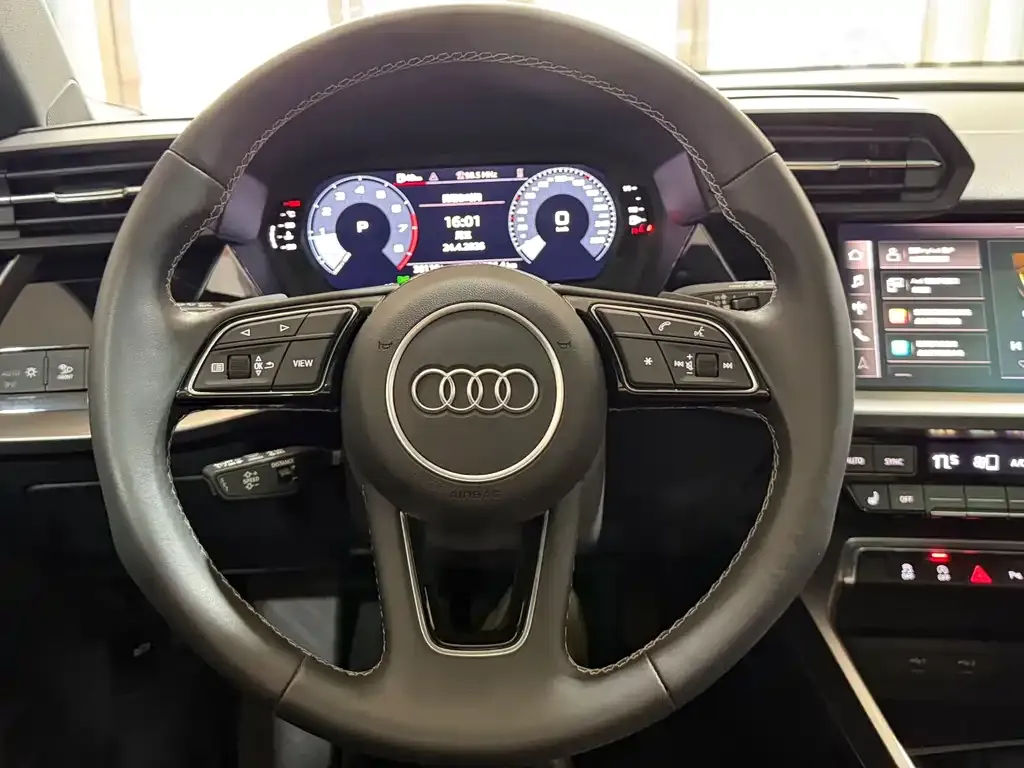 Audi A3 2023 из CN, фото 5