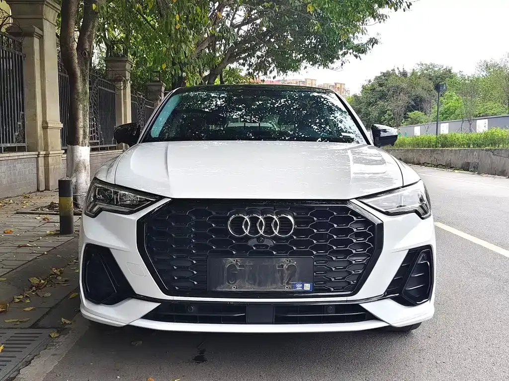Audi Q3 — фото 4