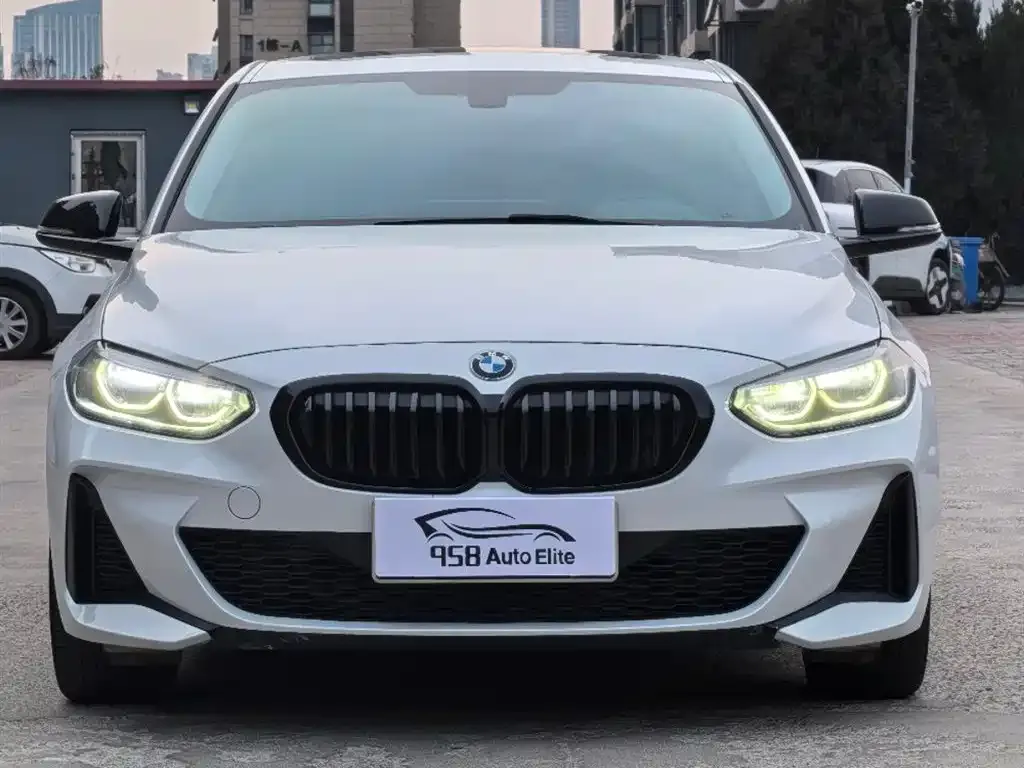 BMW 1 Series — фото 1