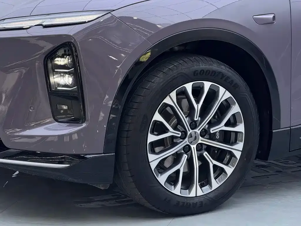 NIO EC6 — фото 7