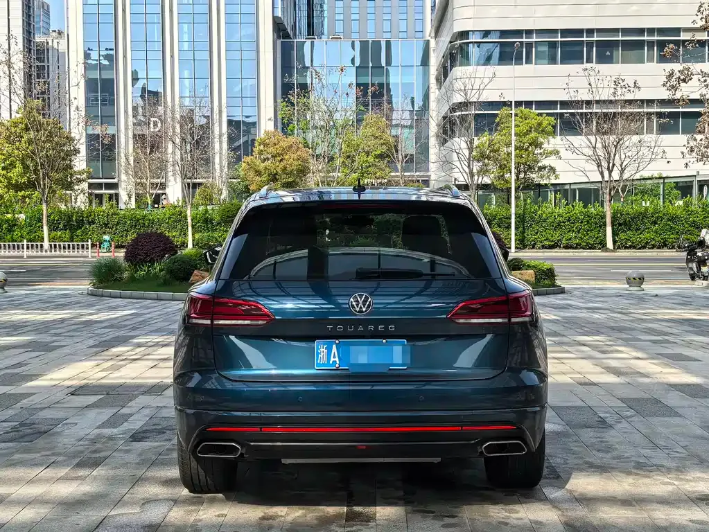 Volkswagen Touareg 2023 из CN, фото 2