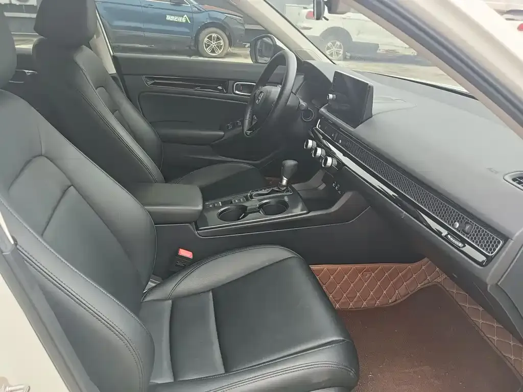 Honda Civic — фото 10