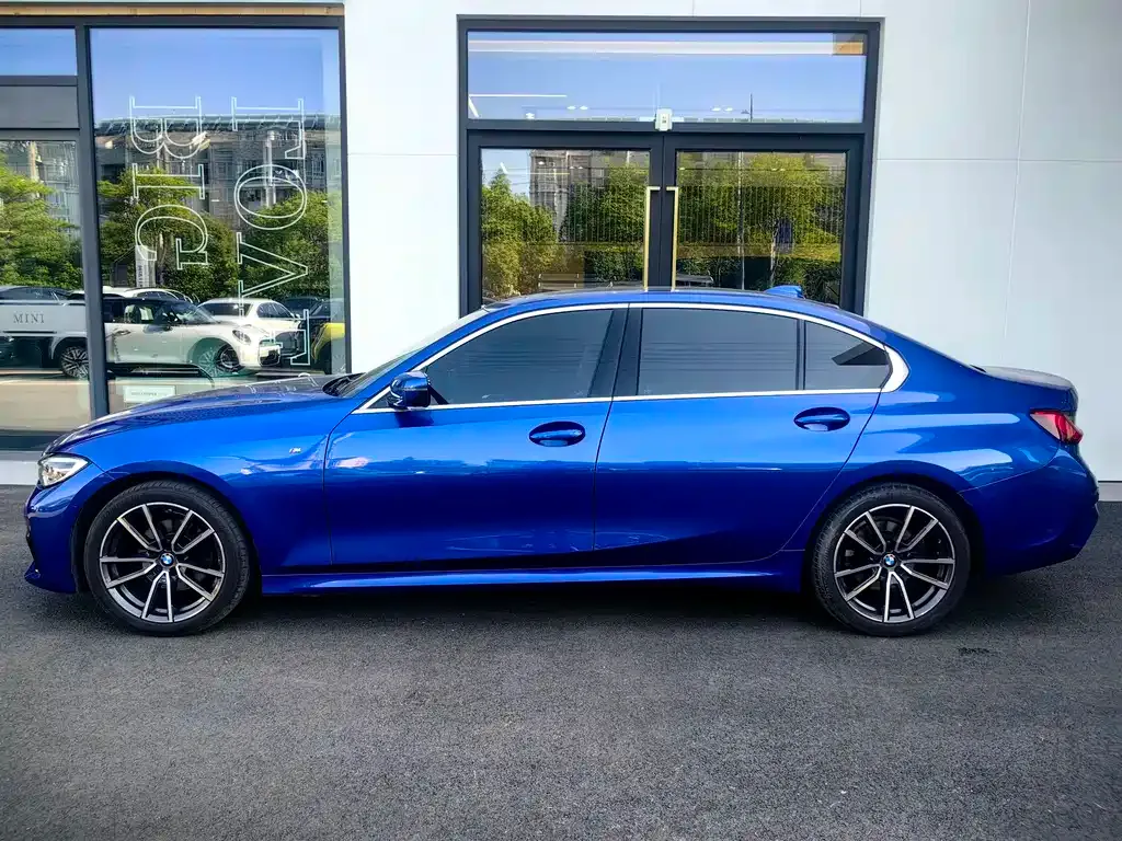 BMW 3 Series 2021 из CN, фото 8
