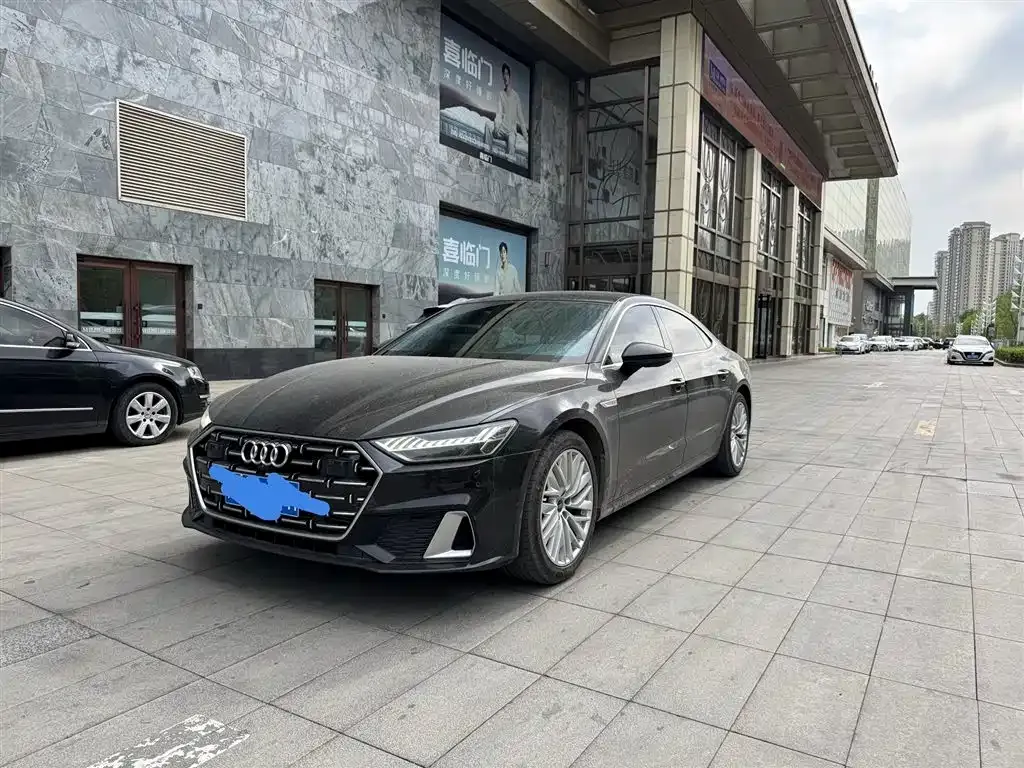 Audi A7L — фото 9