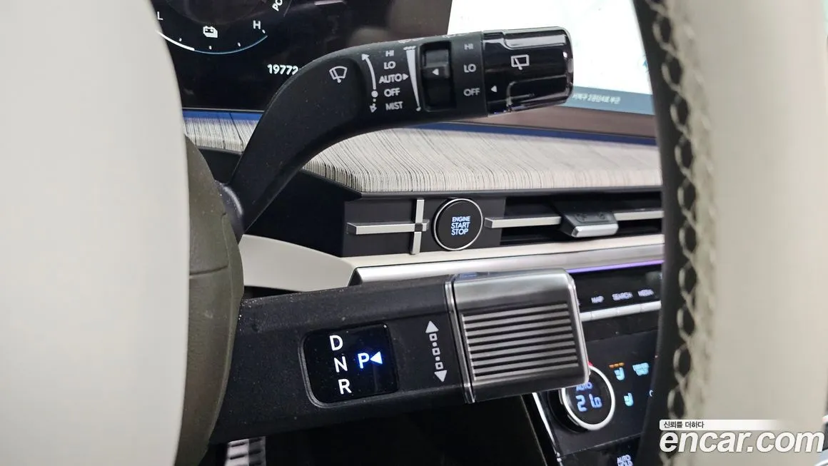 Hyundai Santafe 2025 из KR, фото 3