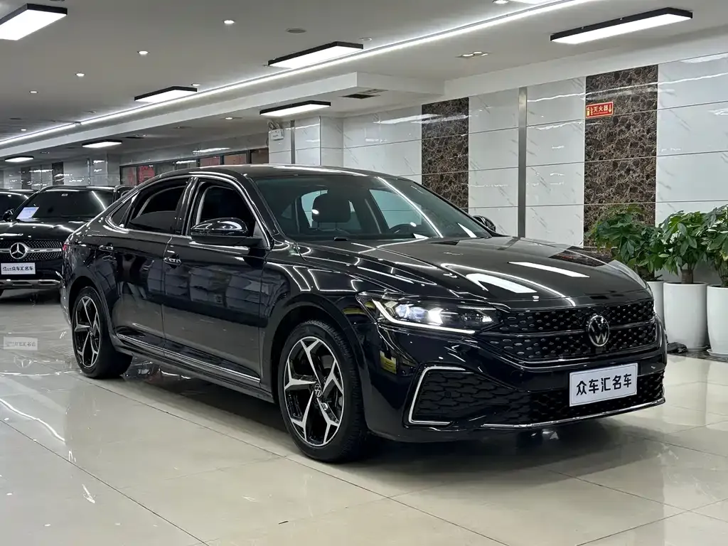 Volkswagen Passat 2024 из CN, фото 3