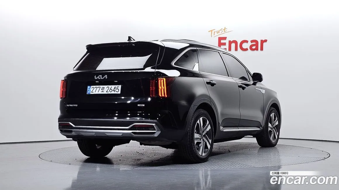 Kia Sorento — фото 8