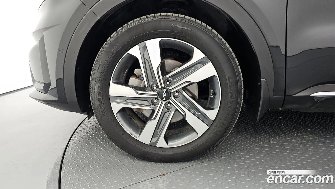 Kia Sorento — фото 5