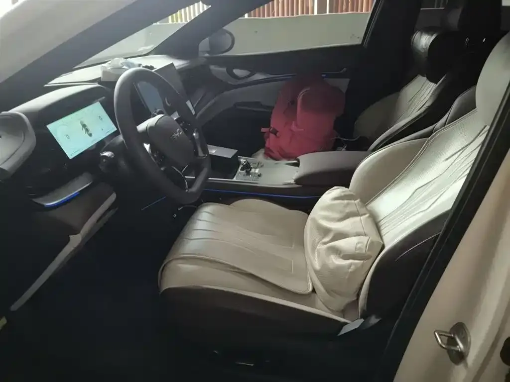 BYD Seal — фото 4