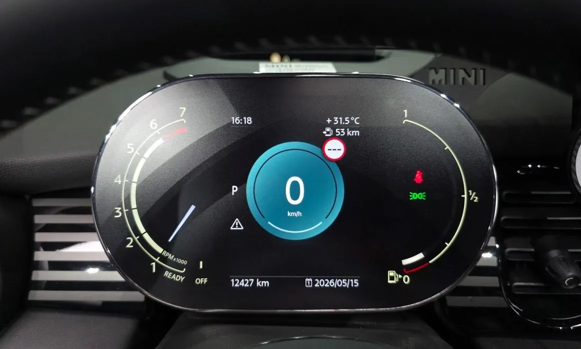 Mini Cooper 2023 из KR, фото 10