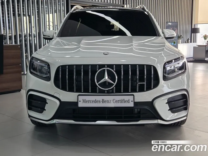 Mercedes-Benz GLB-Class — фото 10